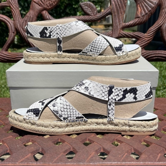 💋NWT Marc fisher snake embossed leather & rope buckle sandal - Picture 1 of 13